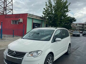 Cars: Volkswagen touran