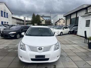 Cars: TOYOTA Avensis Sportswagon 