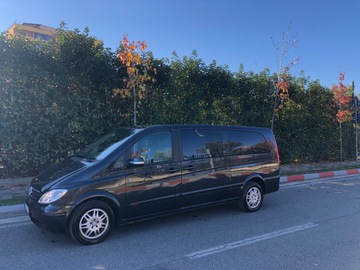 Cars: Mercedes-Benz Viano