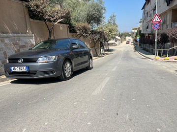 Cars: VOLKSWAGEN JETTA ,1.6TDI .SUPER ECONOMIC