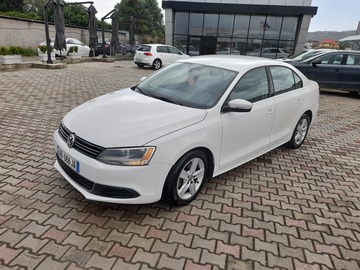 Cars: Volkswagen Jetta gas/benzin