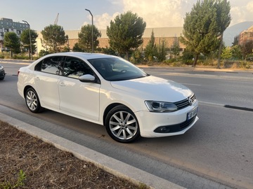 Cars: Jetta 2012 2.0 TDI