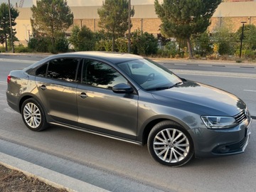 Cars: jetta 2012 1.6 TDI
