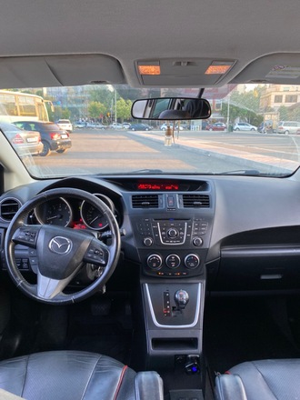 Mazda 5