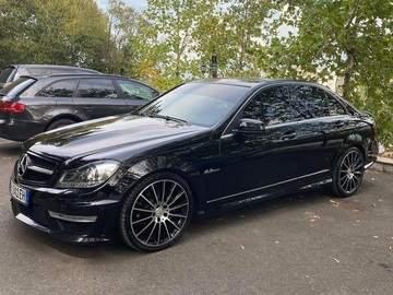 Auto: Mercedes-Benz C300 Bodykit AMG 