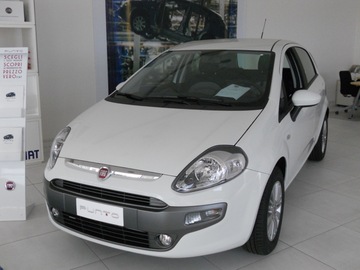 Auto: Fiat punto Manual