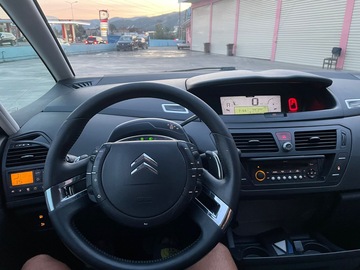 Cars: Citroen Piccaso