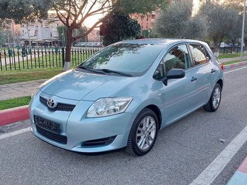 Auto: Toyota Auris