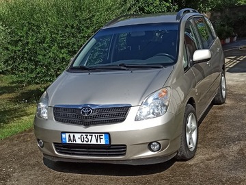 Cars: Toyota corolla verso 