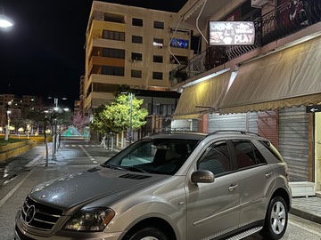 Auto: Mercedes Benz ML 2009