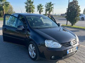 Auto: Golf AB521OM