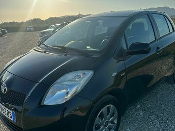 Cars: Toyota Yaris 073