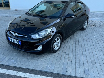 Cars: HYUNDAI ACCENT