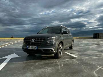 Cars: Hyundai Venue Grey