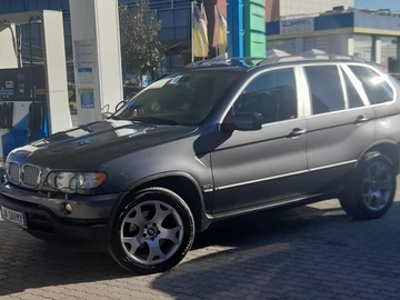 Makina: BMW X5