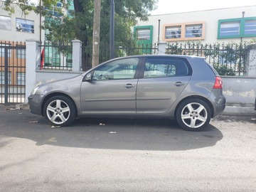 Cars: Volkswagen golf 5