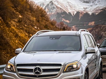 Cars: Mercedes-Benz GL