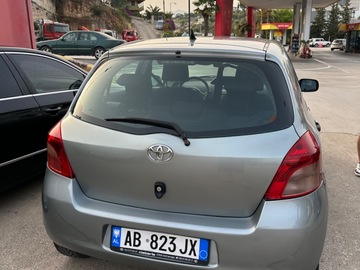 Auto: Toyota yaris