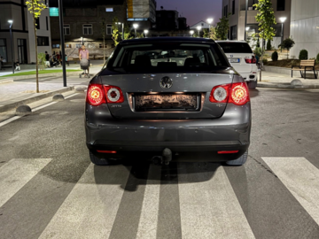 Cars: Volkswagen Jetta Manual