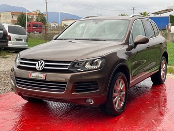 Cars: VW Touareg