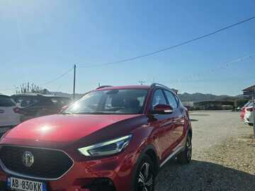 Auto: MG ZS