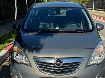 Cars: Opel meriva 2011 manual 1.7