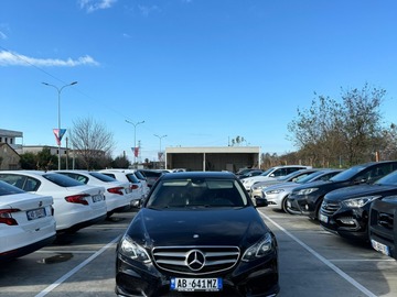 Cars: Mercedes Benz E-Class 250