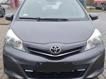 Auto: Toyota yaris