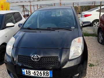 Cars: TOYOTA YARIS 2