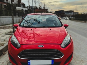 Makina: 2015 Ford Fiesta Diesel Red JO
