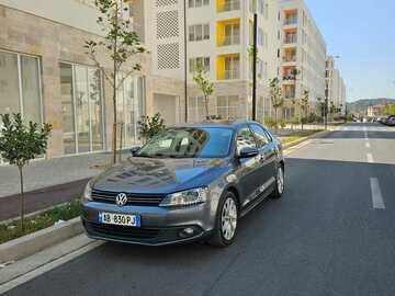 Auto: Volkswagen Jetta 