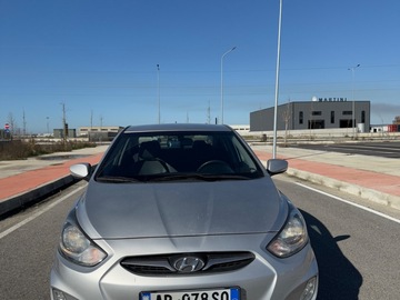 Cars: Hyunadi  Accent