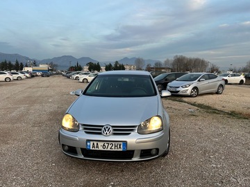 Cars: VW GOLF 