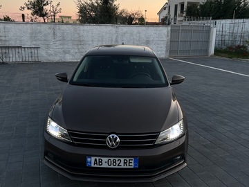 Auto: Volkswagen Jetta automatic