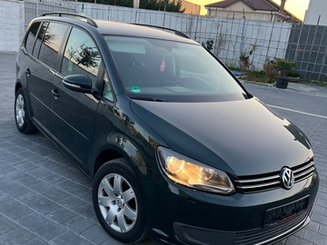 Auto: Volkswagen Touran automatic 7 seater