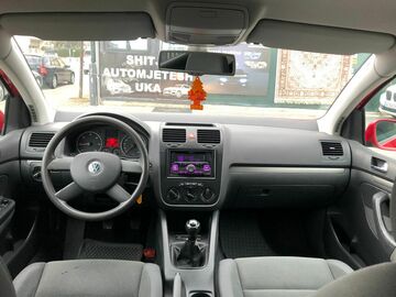 Cars: Golf 5 1.9 diesel manual