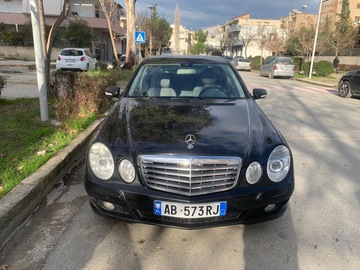 Makina: Mercedes Benz E220