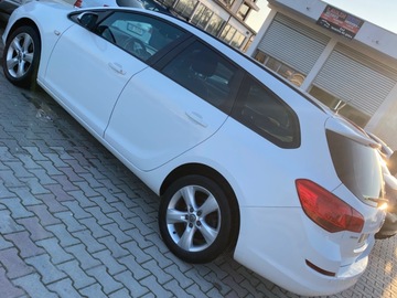 Cars: Opel astra