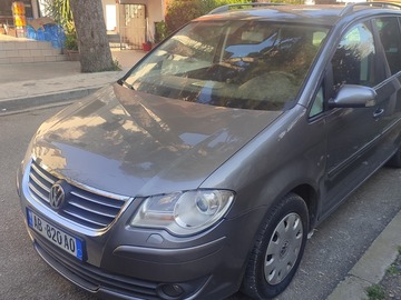 Cars: VW TOURAN