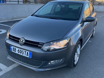 Cars: VOLKSWAGEN POLO Automatic 
