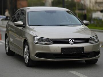 Cars: Volkswagen Jetta 1.6 