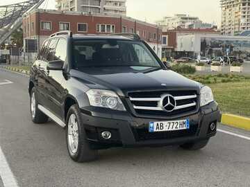 Cars: Mercedes Glk