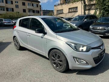 Cars: Hyundai i20