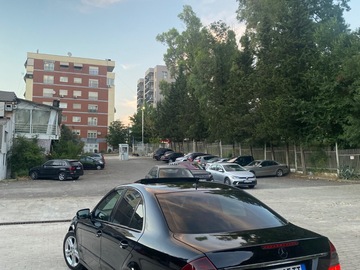 Cars: Mercedes-Benz E Class 