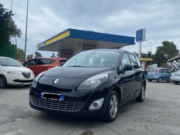 Cars: Renault Scenic 2011 Automatic 1.5 Diesel 