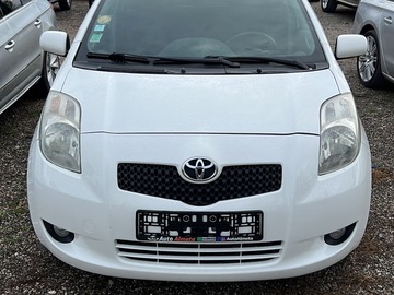 Makina: Toyota yaris 