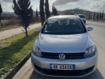 Cars: Volkswagen Golf 6 Plus 2.0 TDI Manual