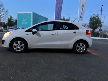 Makina: KIA RIO