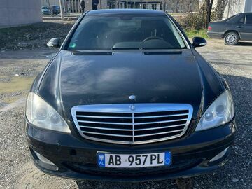 Cars: Mercedes Benz S class