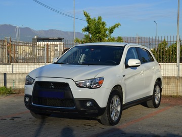 Cars: Mitsubish ASX 941